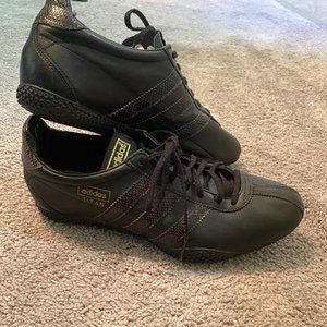Adidas titan retro online